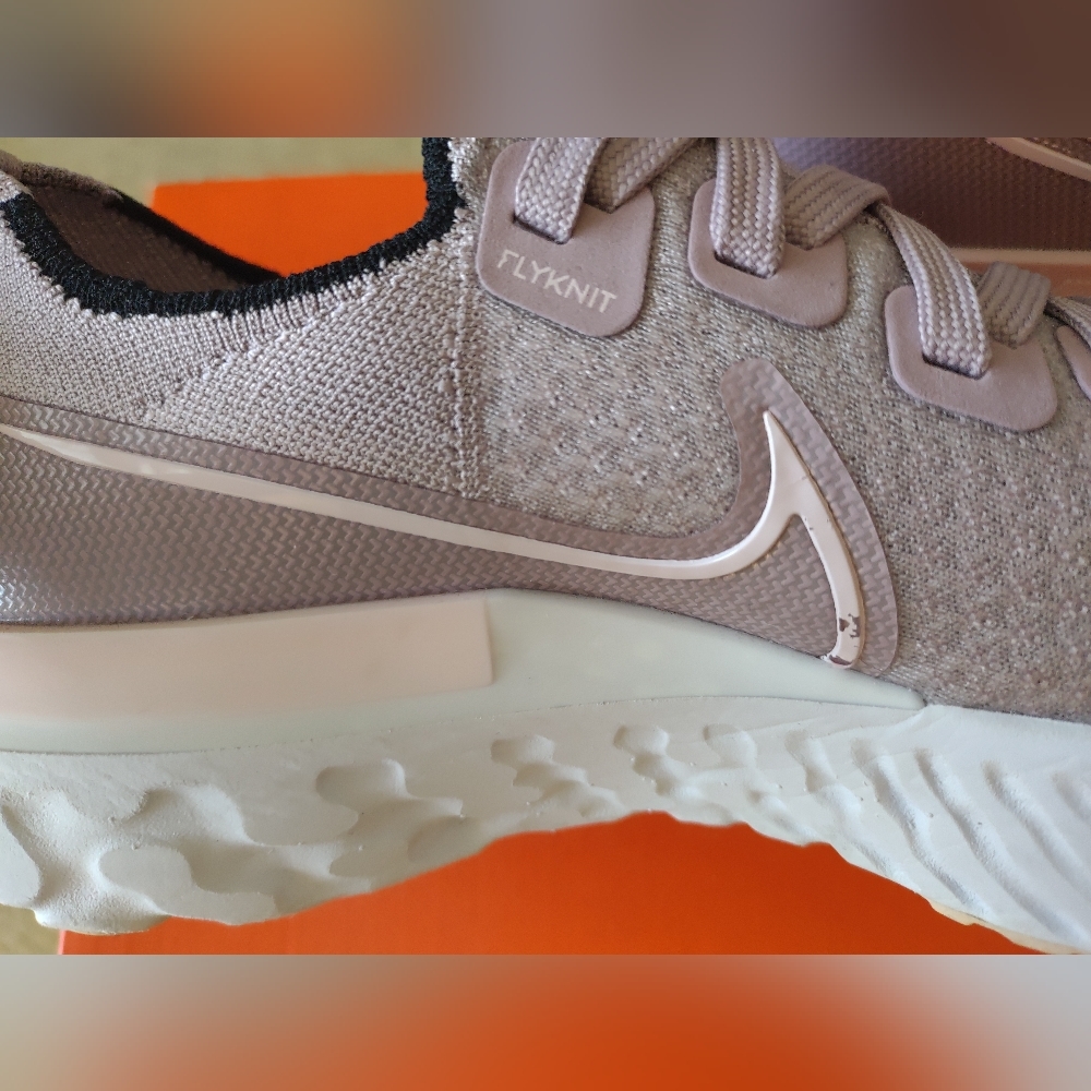 Nike React Infinity Run Sneakers Size 7 - image 8